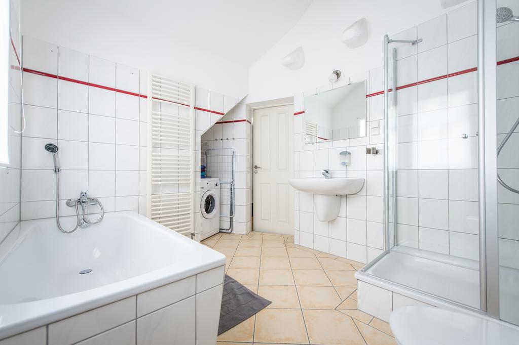 "Goethezimmer" Ferienwohnung Und Zimmer Am Burgplatz Ваймар Екстериор снимка